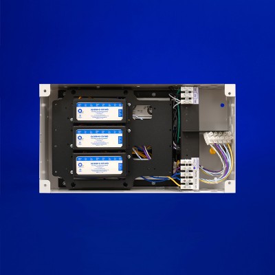 100-300W at 24VDC power supply for warm dim. Uses 100W LED drivers with QTL&#39;s warm dim module, simulating incandescent lighting via a 0-10V input. Offers surface or recess mounting options.