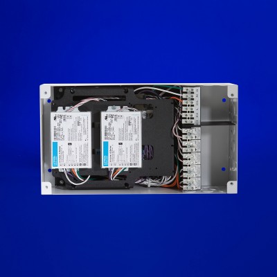 40-200W power supply at 24VDC, with up to five Lutron hi-lume drivers. Features EcoSystem tech, flexible dimming, and QTL strip compatibility. Prewired for easy setup; multiple mounting options.
